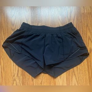 Lululemon Hotty Hot Short 2.5”